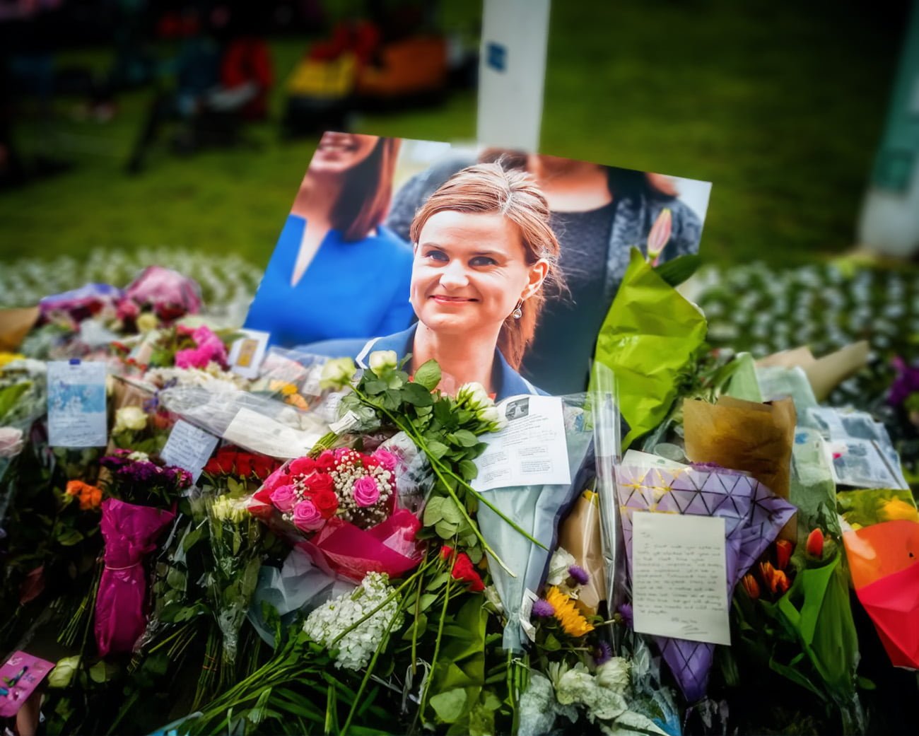 De moord op Jo Cox: Een extreem-rechtse terreurdaad die benoemd moet worden