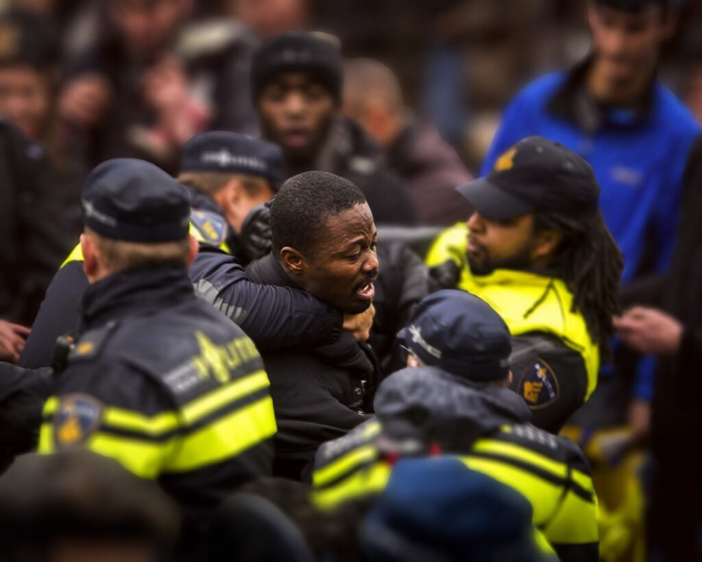 Jerry Afriyie werd in Gouda keihard aangepakt door de politie