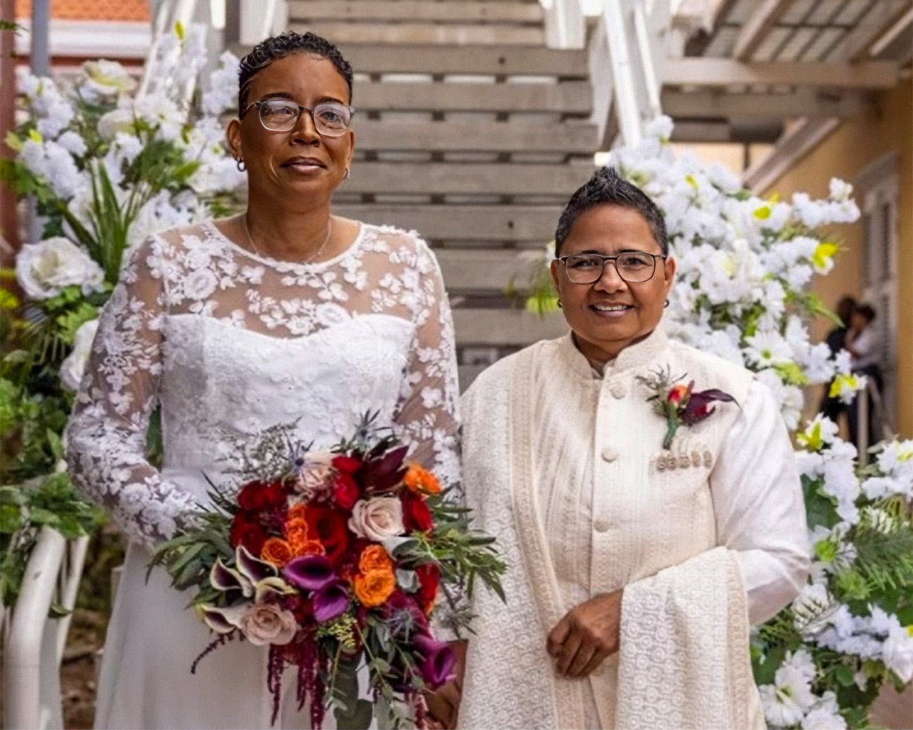 Eerste lesbische stel getrouwd op Curaçao: ‘Een historisch moment’