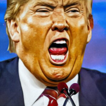 Trump schreeuwt achter microfoons tijdens een toespraak, als beeld bij Trumpisme, vijanddenken en autoritaire politiek.